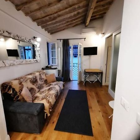 Appartamento Di Charme A Due Passi Dalla Stazione Florens Exteriör bild