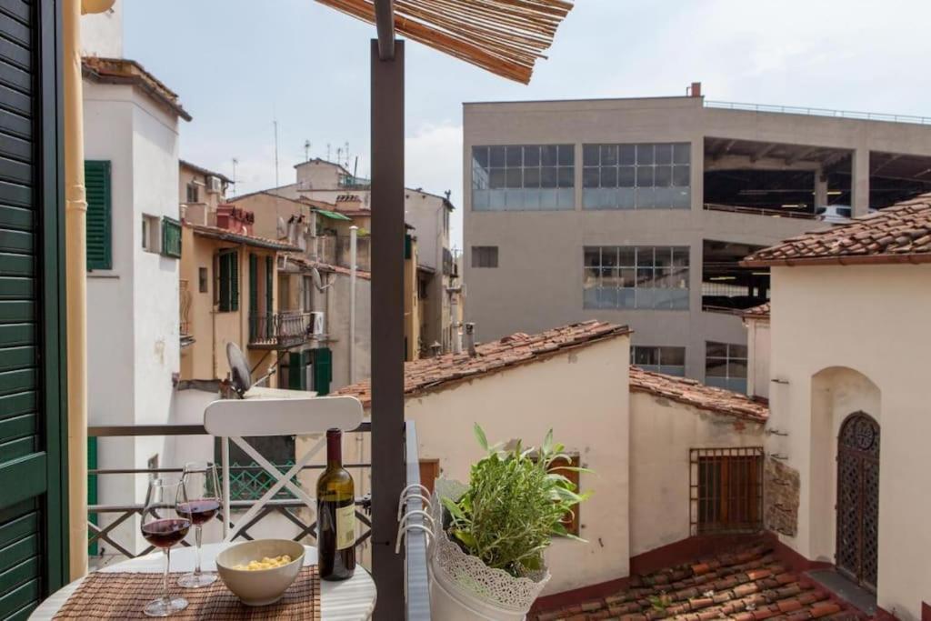 Appartamento Di Charme A Due Passi Dalla Stazione Florens Exteriör bild